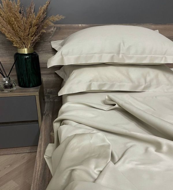 Комплект постільної білизни «МЛС» Півтораспальний Сатин Delux