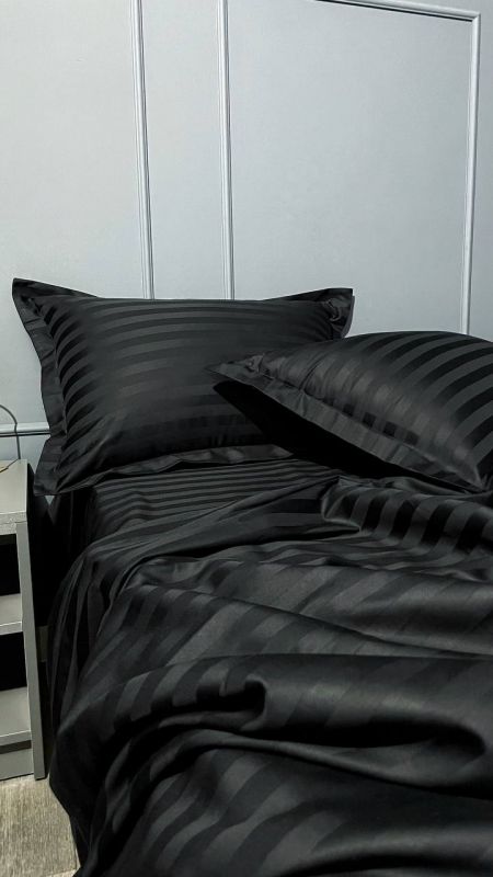 Комплект постільної білизни «МЛС» Сімейний Страйп-Сатин Delux