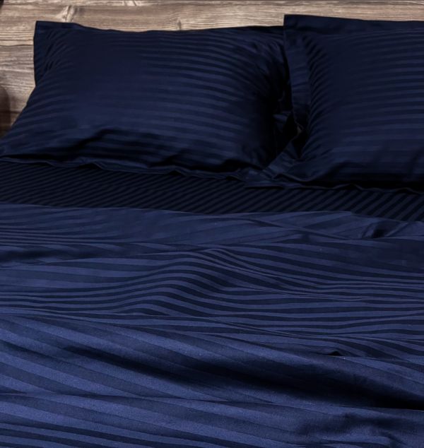 Комплект постільної білизни «МЛС» Півтораспальний Страйп-Сатин Delux