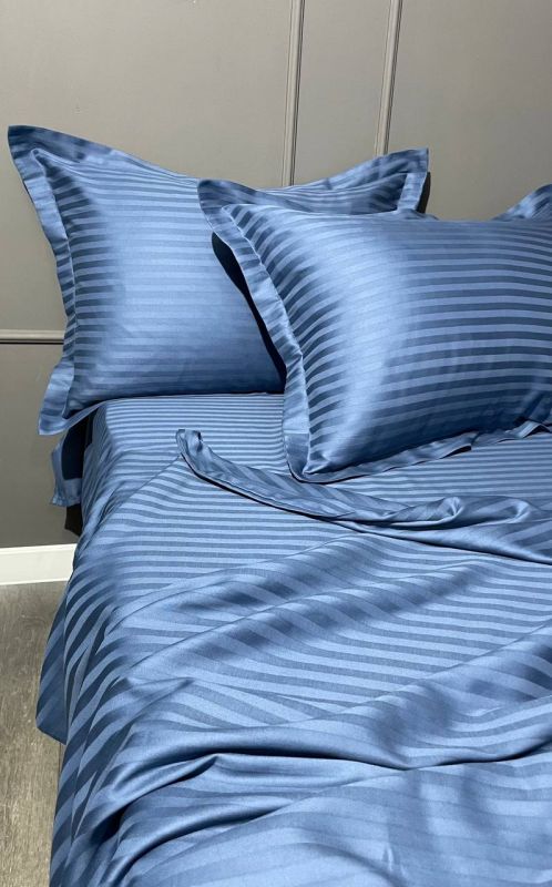 Комплект постільної білизни «МЛС» Сімейний Страйп-Сатин Delux