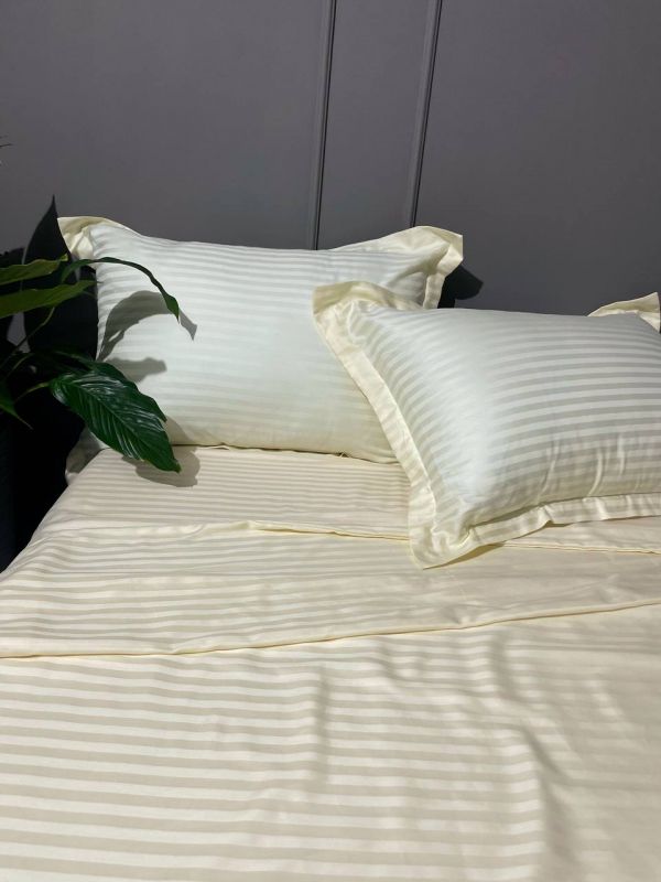 Комплект постільної білизни «МЛС» Сімейний Страйп-Сатин Delux