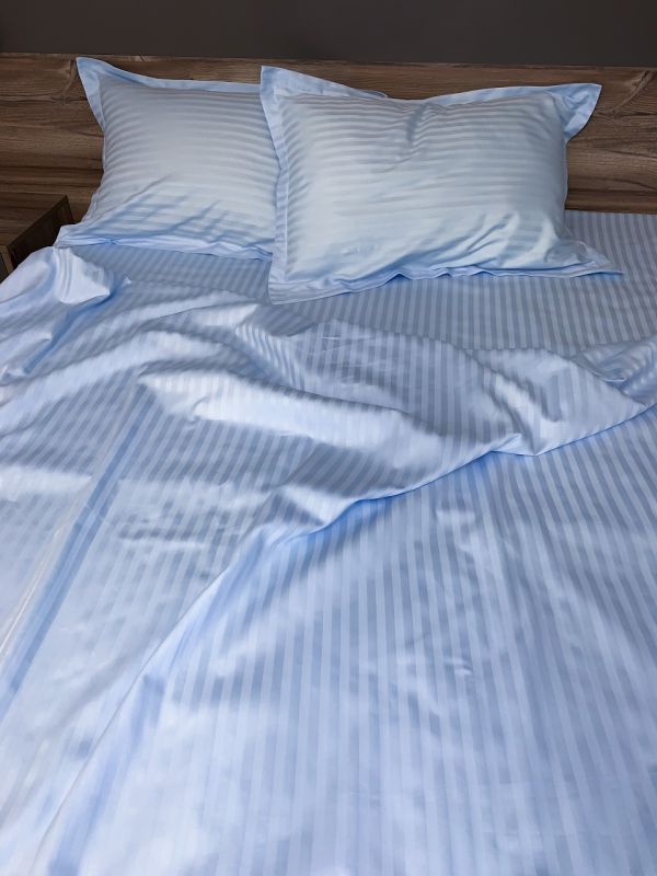 Комплект постільної білизни «МЛС» Півтораспальний Страйп-Сатин Delux