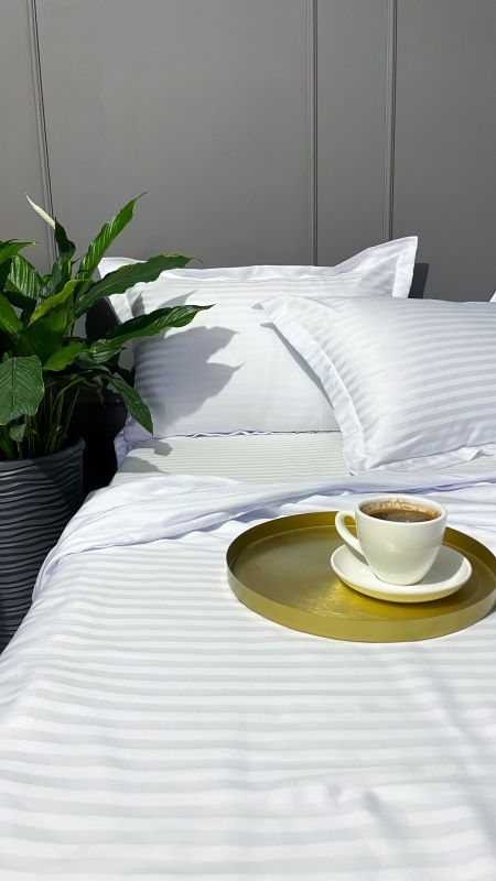 Комплект постільної білизни «МЛС» Сімейний Страйп-Сатин Delux