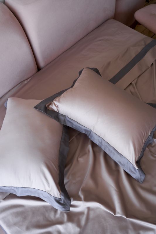 Комплект постільної білизни «МЛС» Двоспальний Сатин Delux & кольорова рамка 