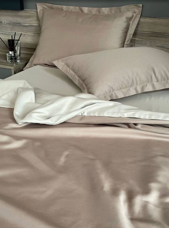 Комплект постільної білизни «МЛС» Півтораспальний Сатин Delux