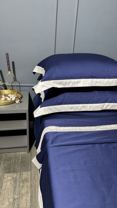 Комплект постільної білизни «МЛС» Сімейний Страйп-Сатин Delux & кольорова рамка