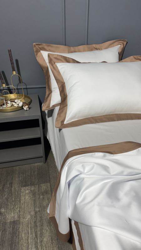 Комплект постільної білизни «МЛС» Сімейний Страйп-Сатин Delux & кольорова рамка